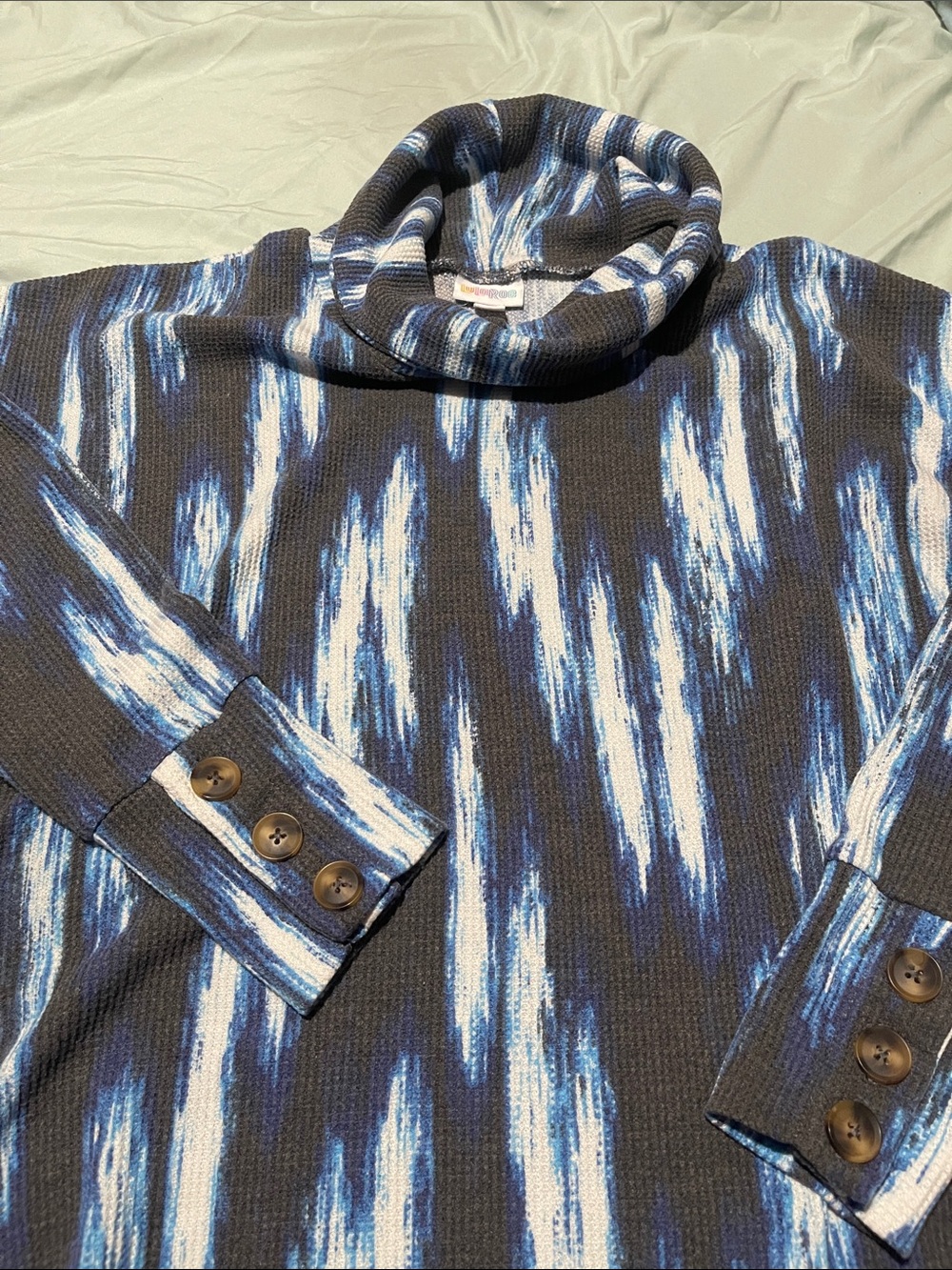 Women’s LulaRoe Blue and White Patterned Turtleneck Sweater
